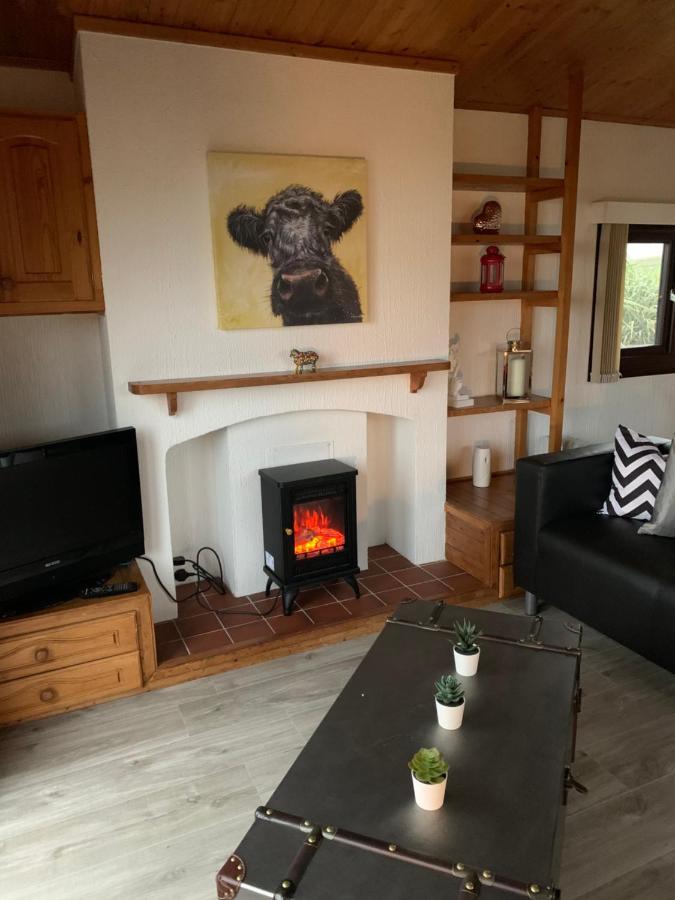 Lodge Cabin With Fabulous Views - Farm Holiday 斯特兰拉尔 外观 照片