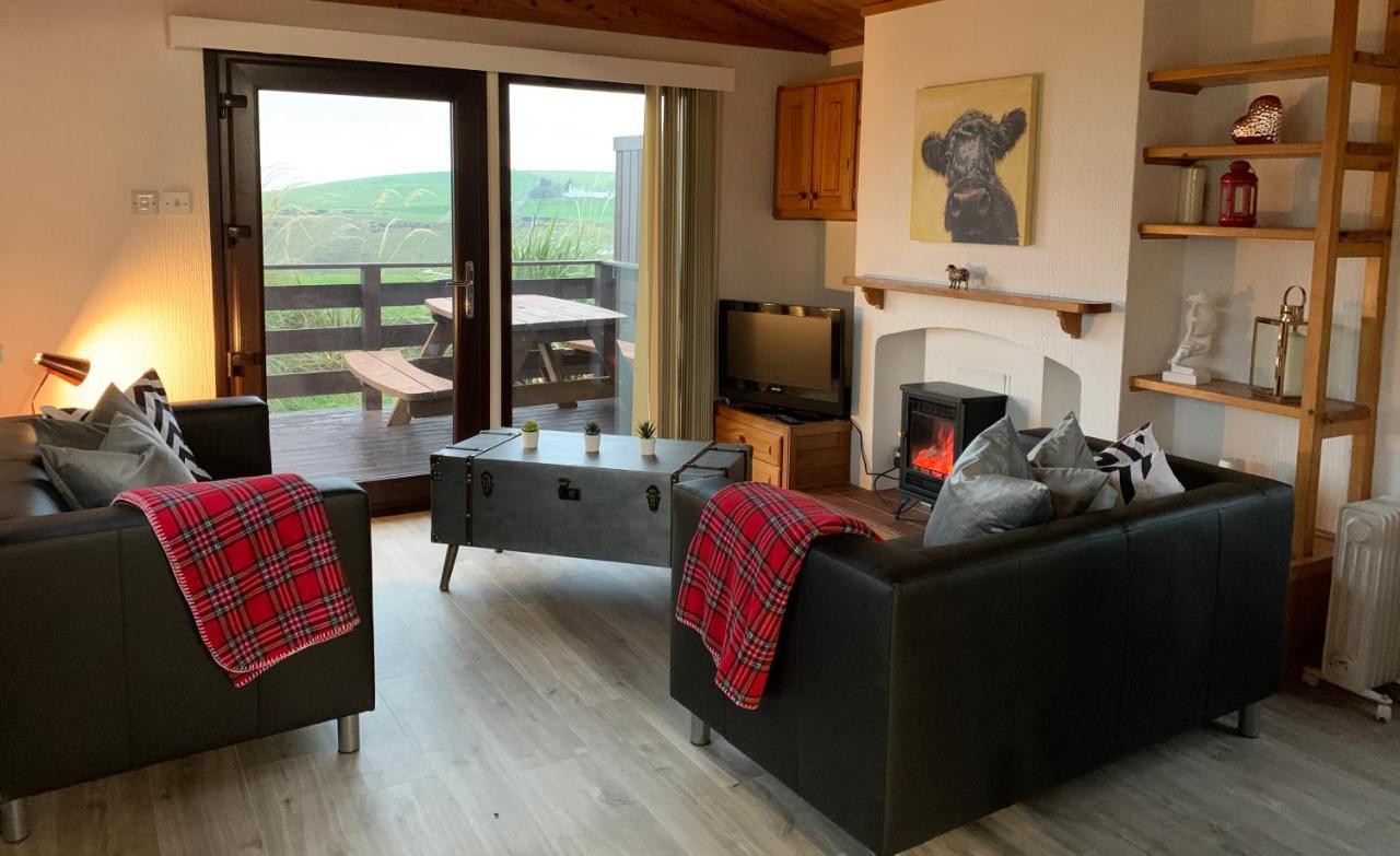 Lodge Cabin With Fabulous Views - Farm Holiday 斯特兰拉尔 外观 照片
