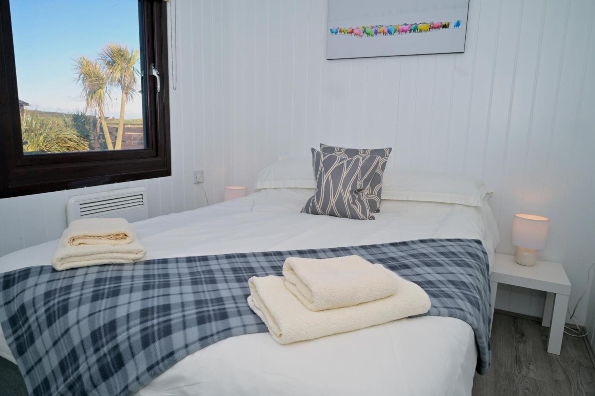 Lodge Cabin With Fabulous Views - Farm Holiday 斯特兰拉尔 外观 照片